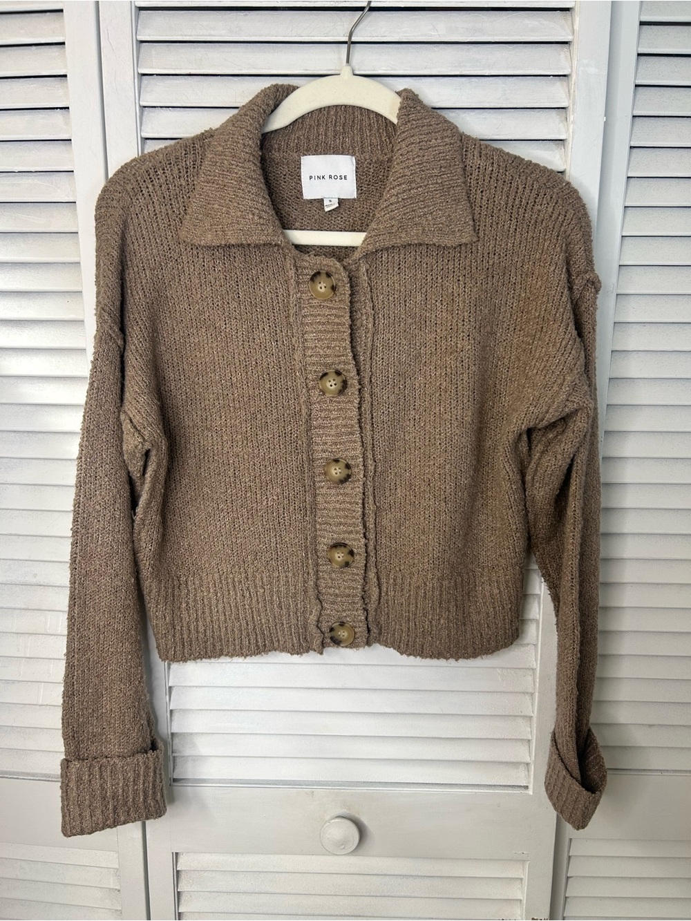Pink Rose Taupe Cropped Button-Up Knit Sweater Size Small‎
